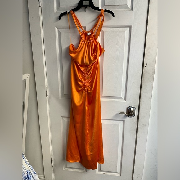 Courtney Halter Midi Dress - Picture 4 of 8